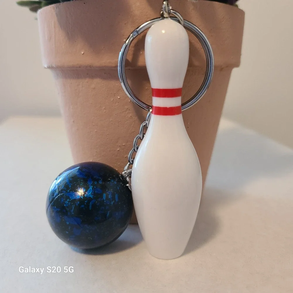 Bowling Ball and Blue Pin Keychain Novelty Sports‎ Keyring Accessory NWOT Unisex